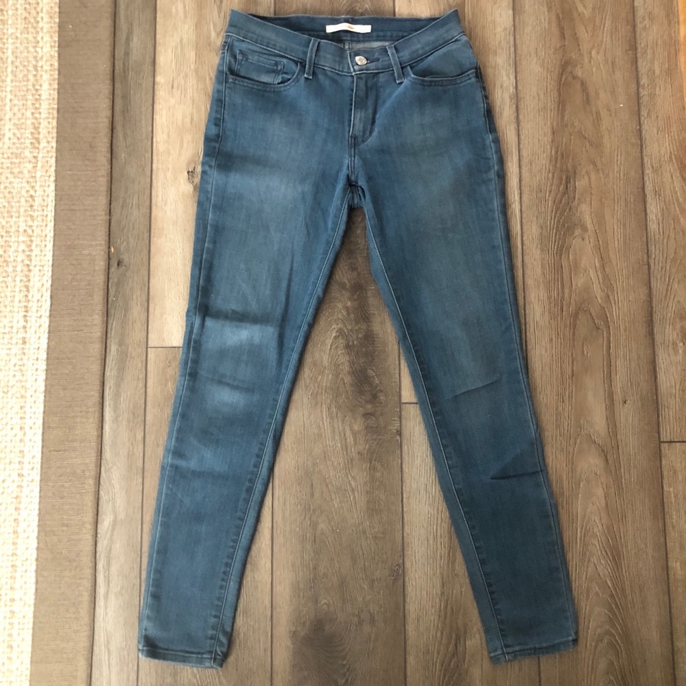 Levi Mid Rise Jeans Super Skinny SZ 2, 27 inseam